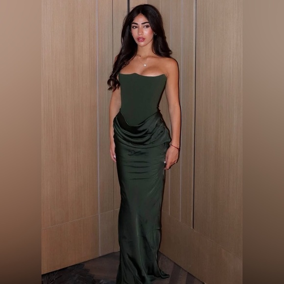 House of CB | Dresses | House Of Cb Persephone Emerald Green Crepe  Strapless Corset Maxi | Poshmark